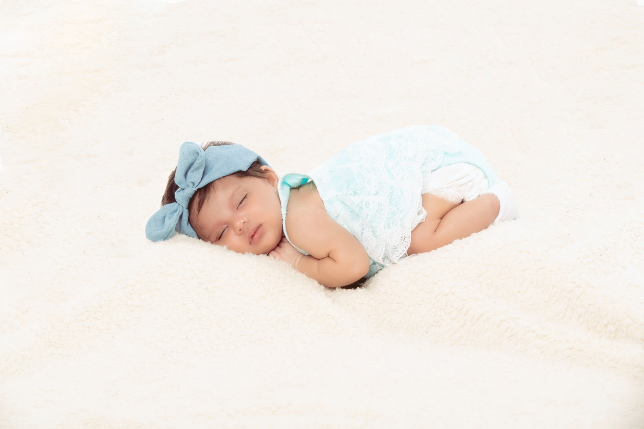 Book your Newborn Photography Session at Tals Studio in NYC