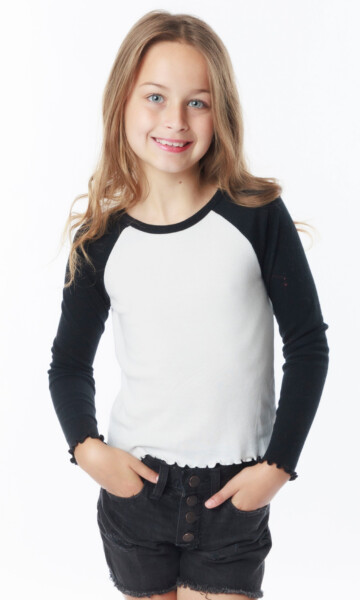 A professional modeling portfolio is a crucial investment in your career. Our 6-Hour Advanced Modeling Portfolio Session is designed to give you ample time and the attention you deserve to create an outstanding set of images that will leave a lasting impression on potential clients, agencies, and casting directors.
This extended session allows us to explore a wide range of lighting setups, angles, and poses to capture your versatility as a model. Whether you’re looking for dramatic, editorial, or natural shots, we’ll have the flexibility to experiment with different styles and perfect each look. You’ll be able to showcase your ability to embody different moods and expressions, giving you a diverse collection of high-quality images that can be used across various platforms.
The extra time also allows us to focus on refining your poses, working with you to find the most flattering angles that highlight your features. We’ll guide you through the entire process, ensuring that every shot represents your personality and professionalism, while also helping you feel confident in front of the camera.
As part of this package, a professional makeup artist is included to ensure that you look your best throughout the session. They will enhance your natural beauty, making sure you’re camera-ready and feeling fantastic. This added touch ensures your look is polished and flawless, whether it’s a fresh, natural look or something more dramatic for editorial-style shots.
The variety of images you’ll receive from this session can be used for agency submissions, comp cards, websites, social media, personal branding, and much more. With these stunning, professionally curated shots, you’ll walk away with a portfolio that truly represents your talent and sets you apart in the competitive modeling industry. Modeling Portfolio Photography Tal Studio NYC