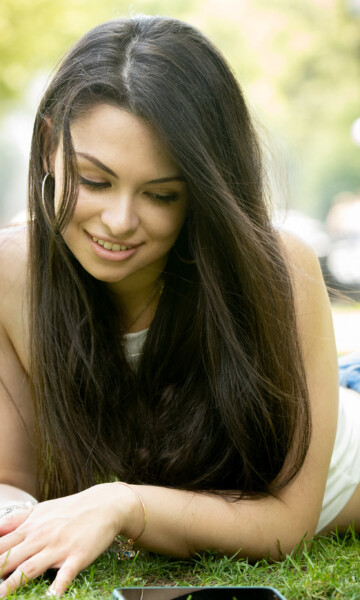 Lifestyle photography in New York City is perfect to capture pictures around the city in your natural element. Whether you want pictures for yourself, social media, your blog, or just for fun, lifestyle photoshoots are always based around you. In classic landmarks like the New York Public Library or the urban oasis of Central Park, there’s always an atmospheric backdrop that New York City provides. Photographer Zion Yoni Levy has been primarily based in NYC for 20 years now and knows the best locations to shoot in. We will capture your everyday life captured in an artistic way.
Clients may submit styling guides or vision boards for inspiration and guidance. Lifestyle Photography Tal Studio NYC