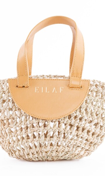 Professional product photography is essential when your customers cannot see your merchandise face-to-face or physically hold the product in their hands. A combination of photographic expertise and professional-grade equipment can make all the difference in the image you portray. We're here to help you get the professional shots you need at a reasonable rate! We offer flat white and reflective white backgrounds that make your products stand out.
Clients may submit styling guides and inspiration photos as guidance for our photographers. Photos will be submitted for approval and a limited amount of reshoots may be requested at no additional cost.
Pricing is for single product shots of accessories or tabletop items only. Product Photography Tal Studio NYC