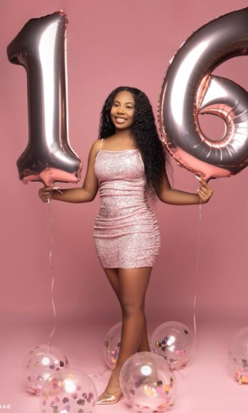 NYC photographer, Zion Yoni Levy, has worked with clients for decades to capture Sweet 16 photography that are a reflection of personality and individuality. Book Your Sweet 16 Shoot Today for only $399